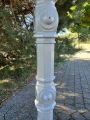 Słupek bariery poręcz żeliwny 1262mm detal.jpg